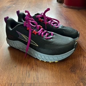 Altra Outroad Sz 8.5